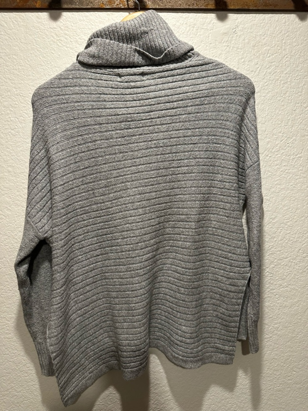 Kaisley Heather Gray Cowl Neck Center Seam High-Low Sweater - Picture 3 of 10